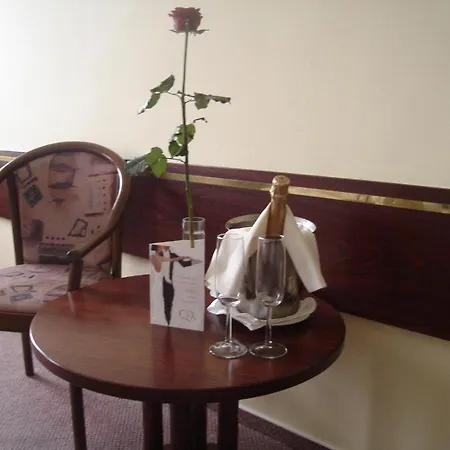 Bily Kun Hotel 3*