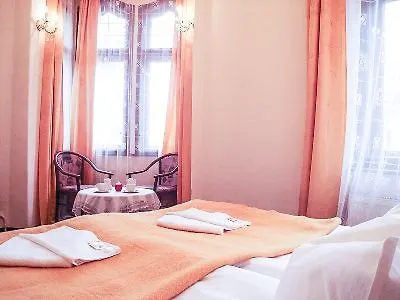 Hotel Bily Kun 3*